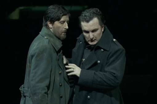 Roberto Tagliavini (Ferrando) and Ludovic T&eacute;zier (Conte di Luna) in <i>Il trovatore</i> &copy; Charles Duprat | Op&eacute;ra national de Paris (2016)