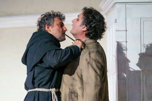 Jonas Kaufmann (Don Alvaro) and Ludovic T&eacute;zier (Don Carlo) in <i>La forza del destino</i> &copy; ROH | Bill Cooper