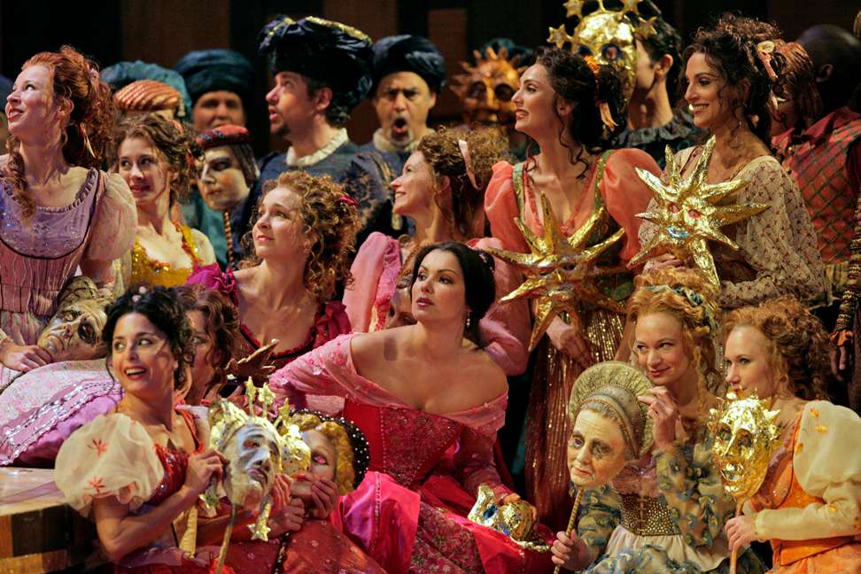 Anna Netrebko in <i>Roméo et Juliette</i>, The Metropolitan Opera &copy; Ken Howard