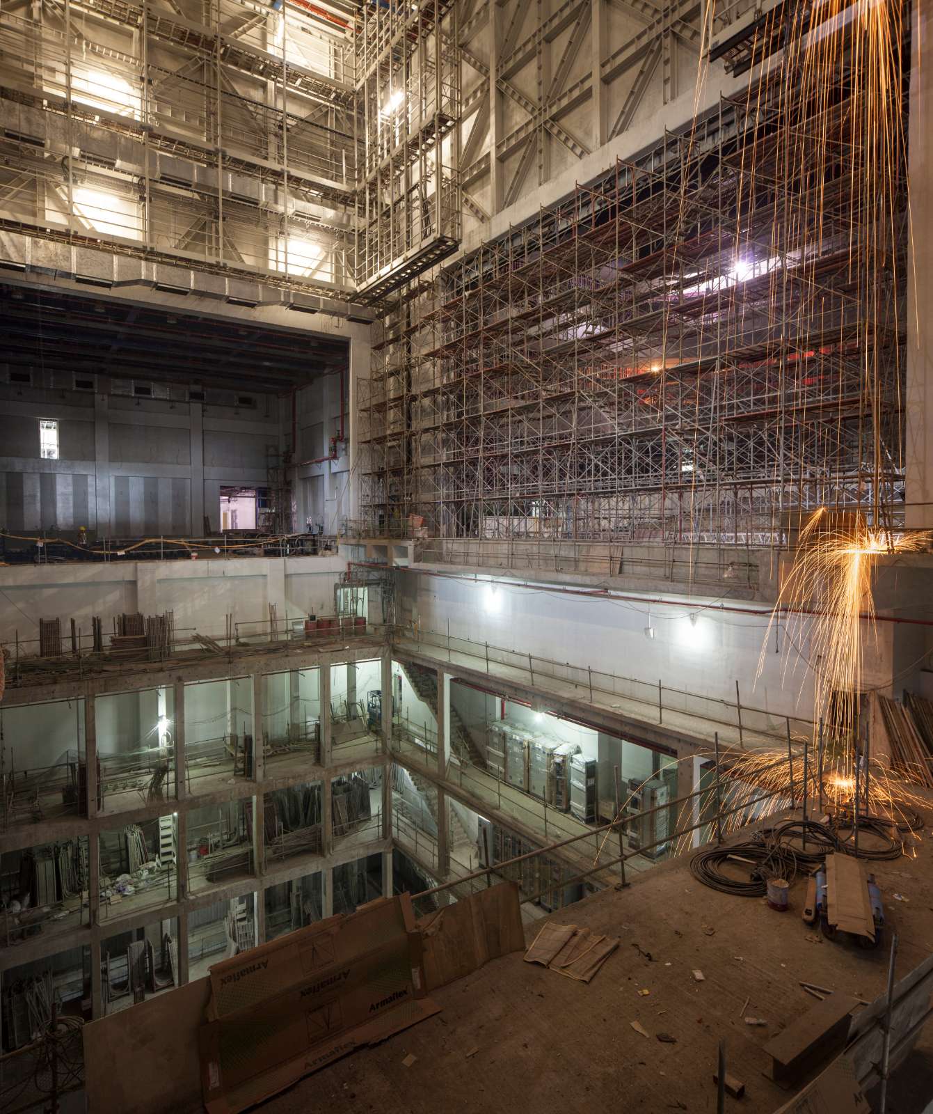 Building the interiors © Harry Cock