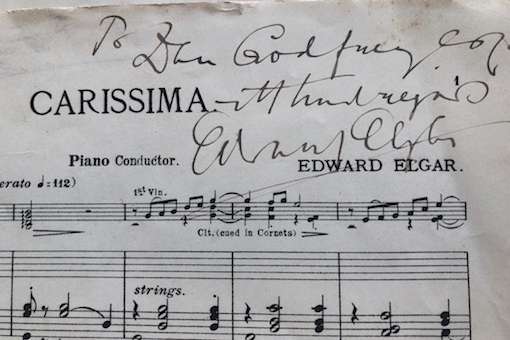 La partitura de <i>Carissimia</i> de Elgar con la firma del compositor &copy; BSO