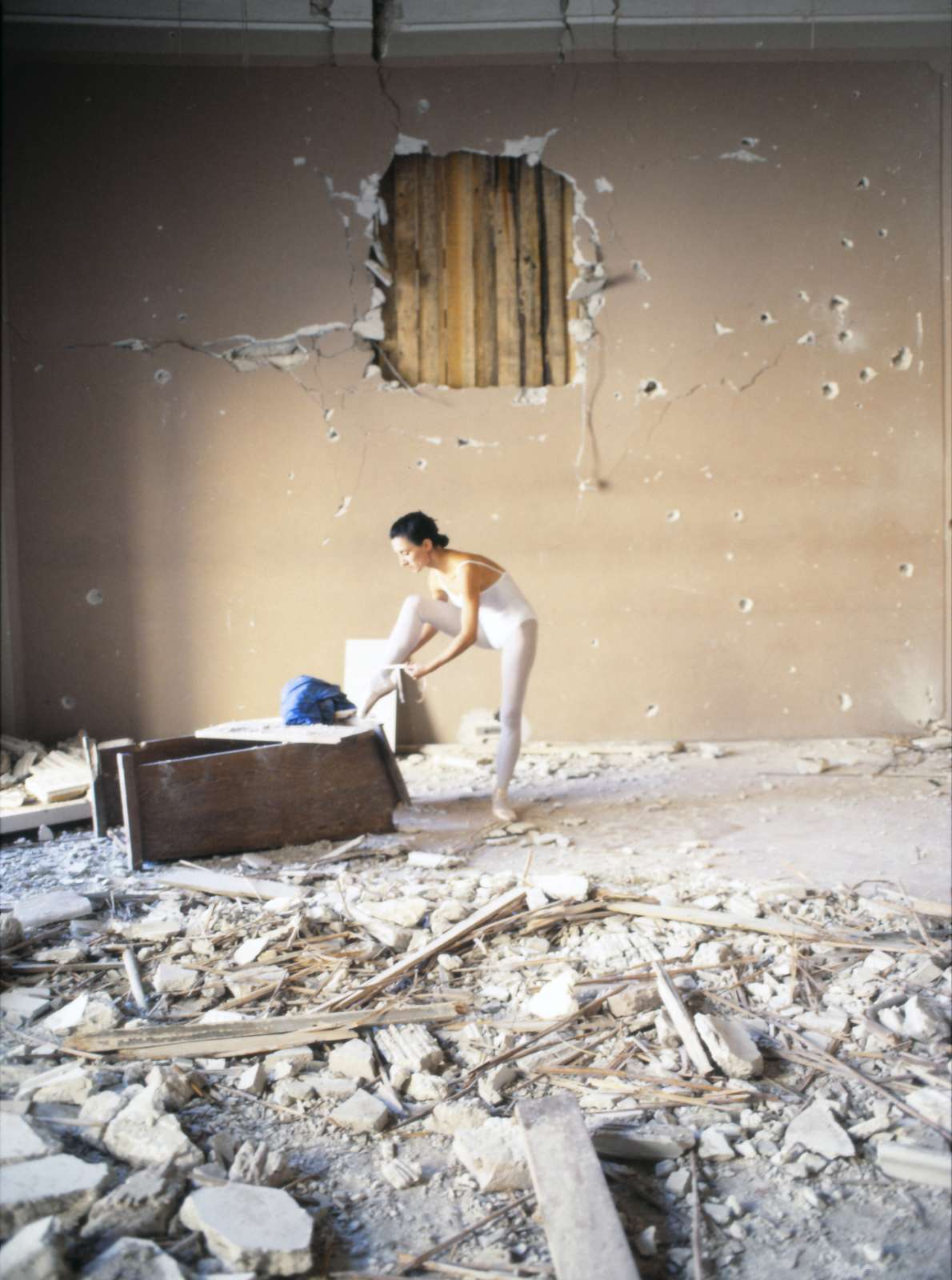 Sanja Petrovski in the Rector's Palace in 1991 &copy; Željko Karavida