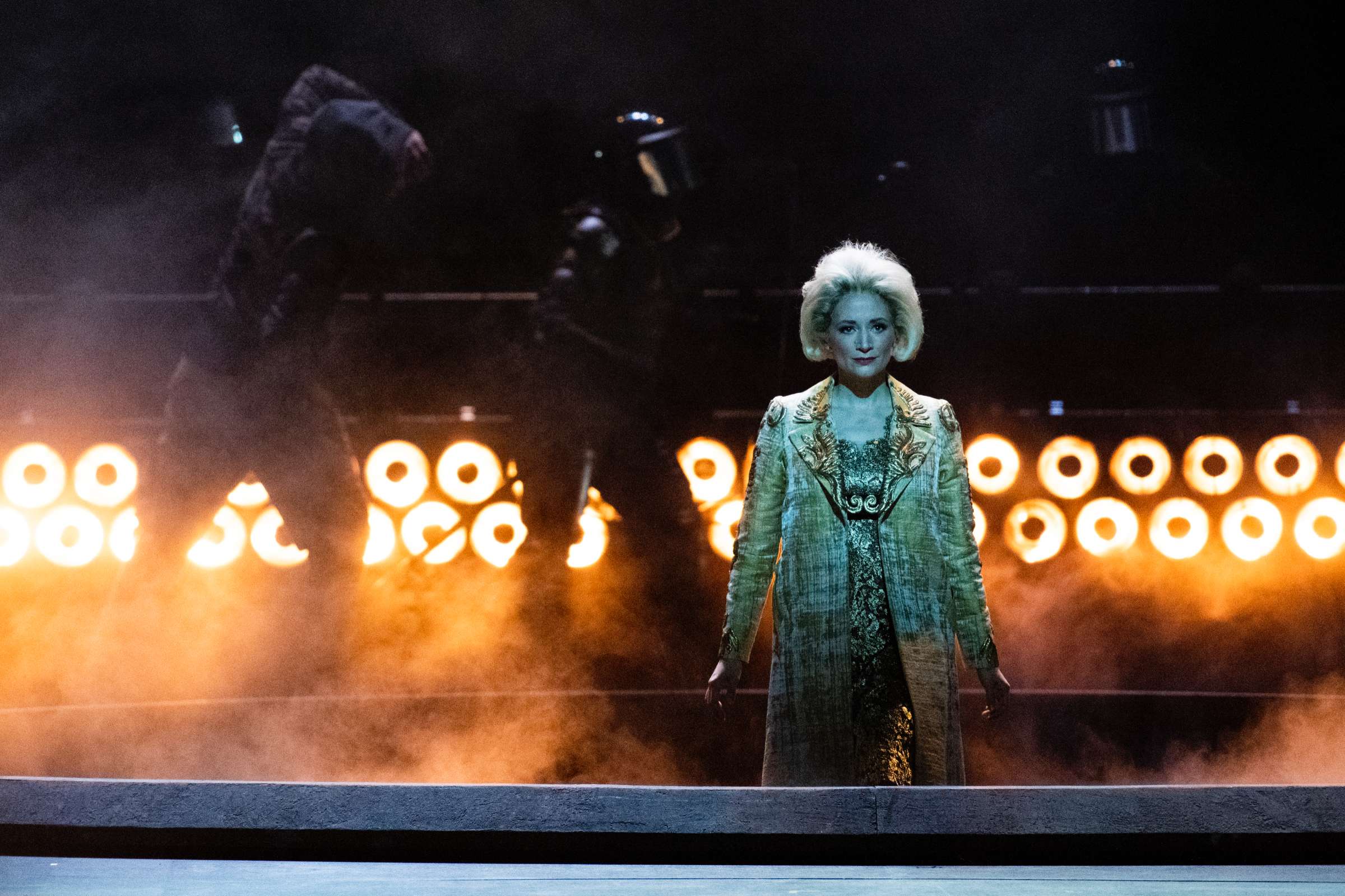 Sabine Devieilhe (Hébé, Phani, Zima) &copy; Little Shao / Opéra national de Paris