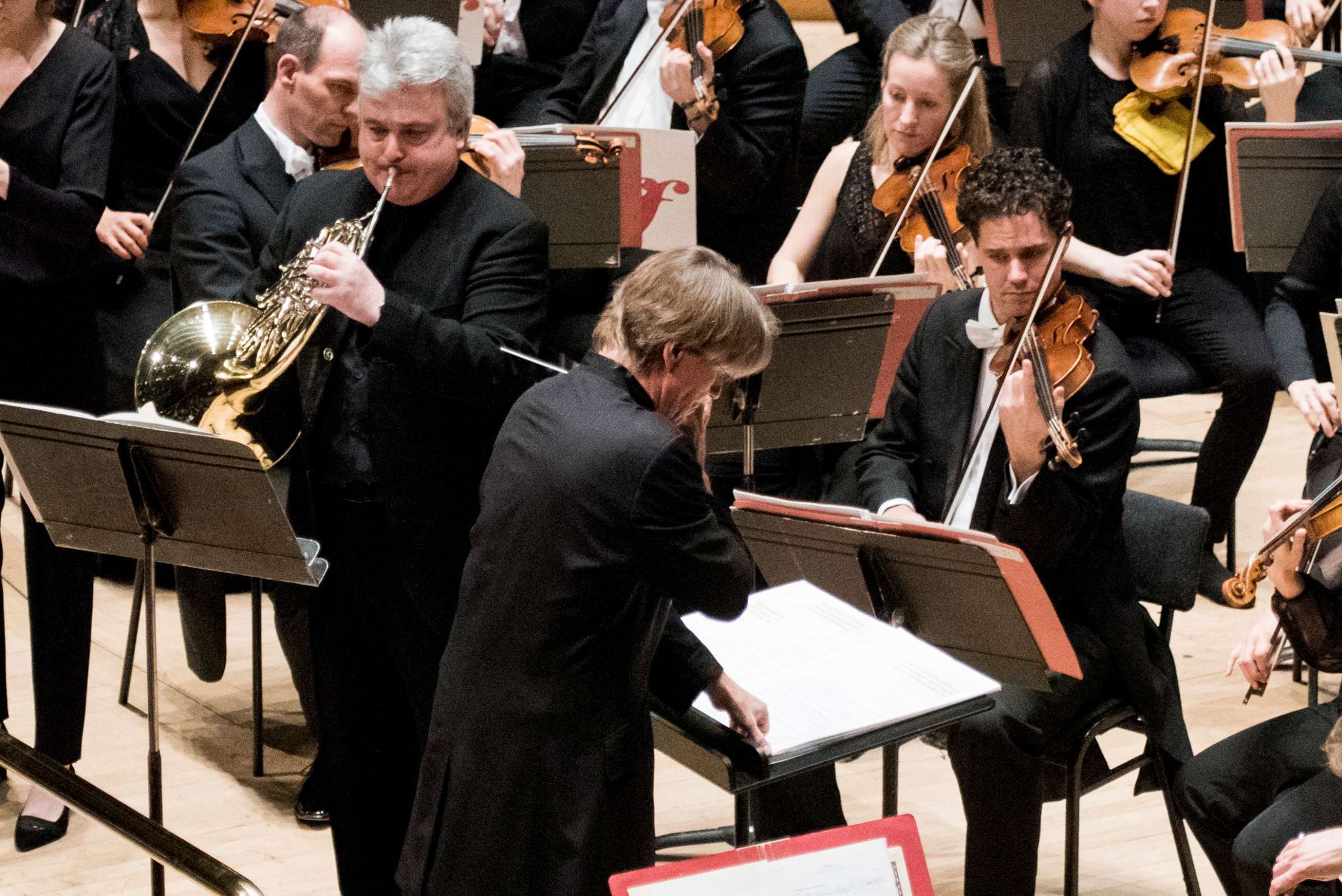 Richard Watkins as soloist with the Philharmonia conducted by Esa-Pekka Salonen &copy; Camilla Greenwell