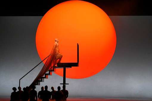 Anthony Roth Costanzo (Akhnaten) © Karen Almond | Met Opera