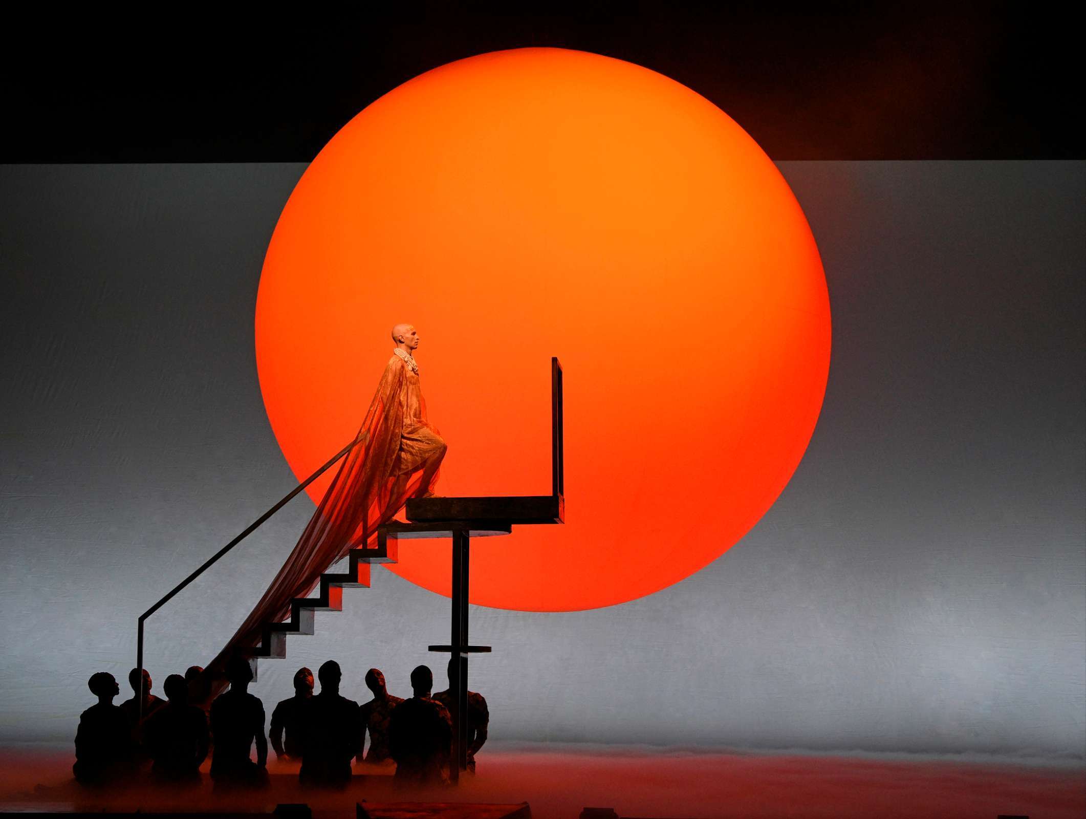 Anthony Roth Costanzo (Akhnaten) © Karen Almond | Met Opera