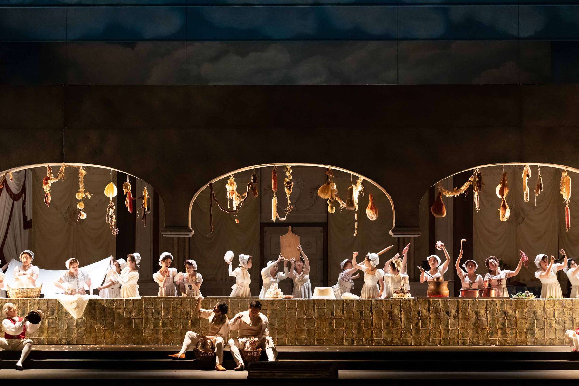 Donizetti's <i>Don Pasquale</i> at the New National Theatre, Tokyo &copy; Masahiko Terashi | New National Theatre, Tokyo