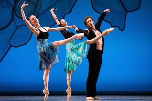San Francisco Ballet in Ratmansky's Chamber Symphony &copy; Erik Tomasson