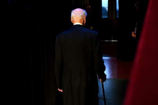 Bernard Haitink leaves the Royal Albert Hall stage for the final time &copy; BBC | Chris Christodoulou