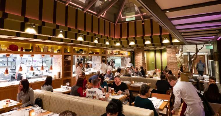 Next Door, un bistrot affili&eacute; au l&eacute;gendaire Caf&eacute; Imp&eacute;rial dans la nouvelle ville &copy; David Karlin