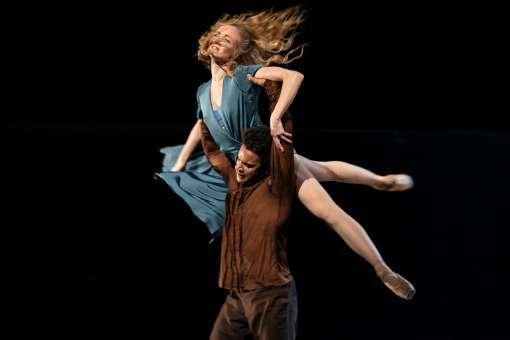 Lauren Cuthbertson and Marcelino Sambé in <i>The Cellist</i> © ROH | Bill Cooper