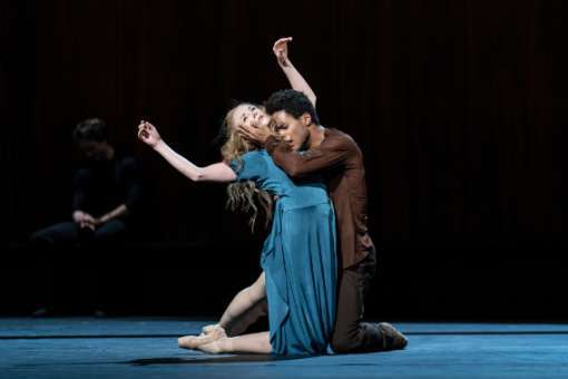 Lauren Cuthbertson and Marcelino Samb&eacute; in <i>The Cellist</i> &copy; ROH | Bill Cooper