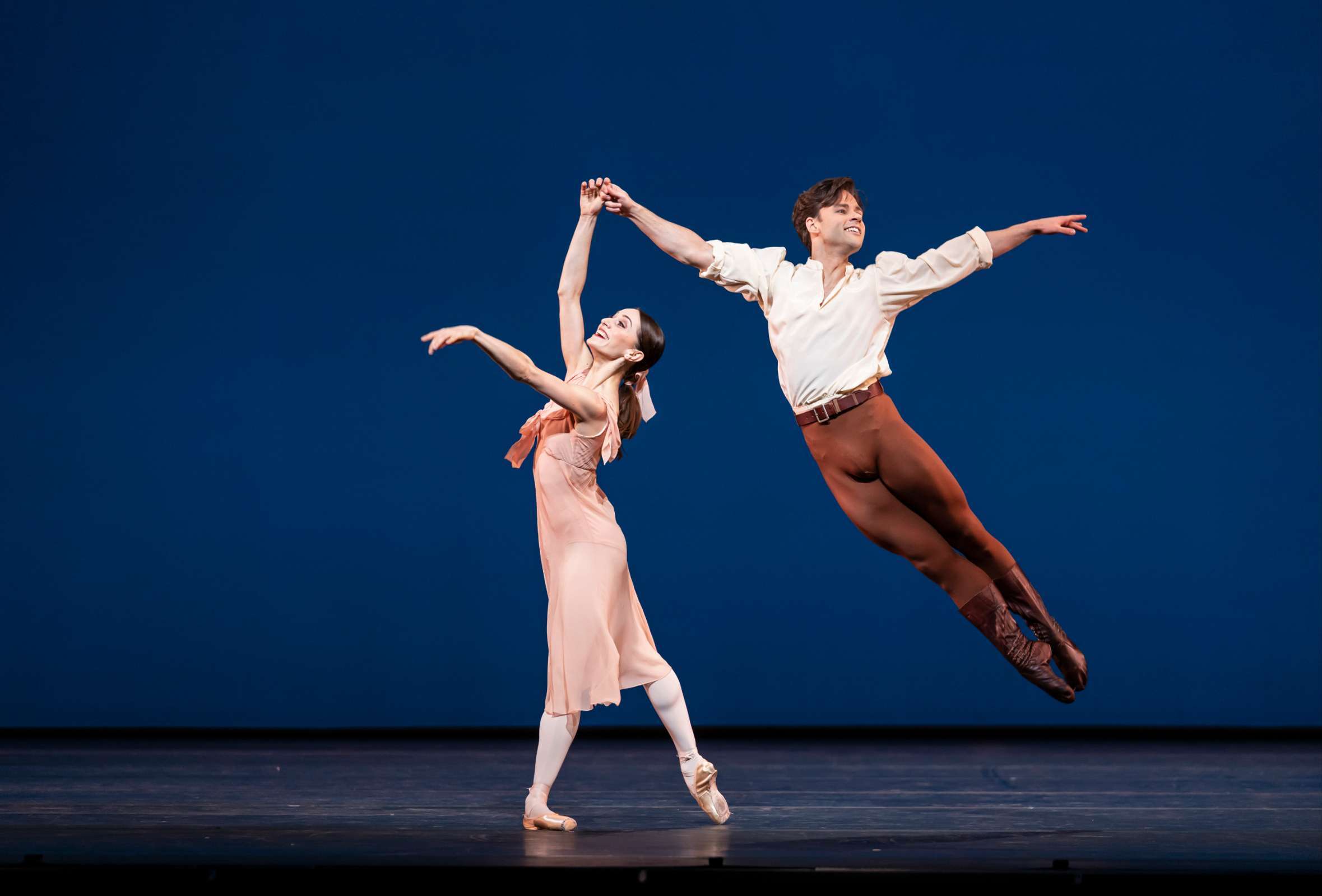 Marianela Núñez and Alexander Campbell in <i>Dances at a Gathering</i> &copy; ROH | Bill Cooper