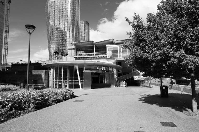 Blackfriars Station: south bank entrance © David Karlin | Bachtrack Ltd