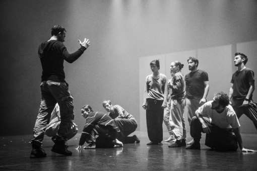 Hofesh Shechter in rehearsal &copy; Gary Copeland
