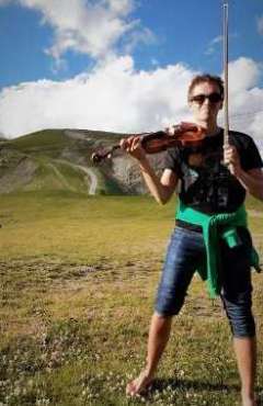 Comment r&eacute;sister au plaisir de jouer les th&egrave;mes de l'<i>Alpensinfonie</i>, perdu dans les montagnes ? &copy; Pierre Liscia / Bachtrack