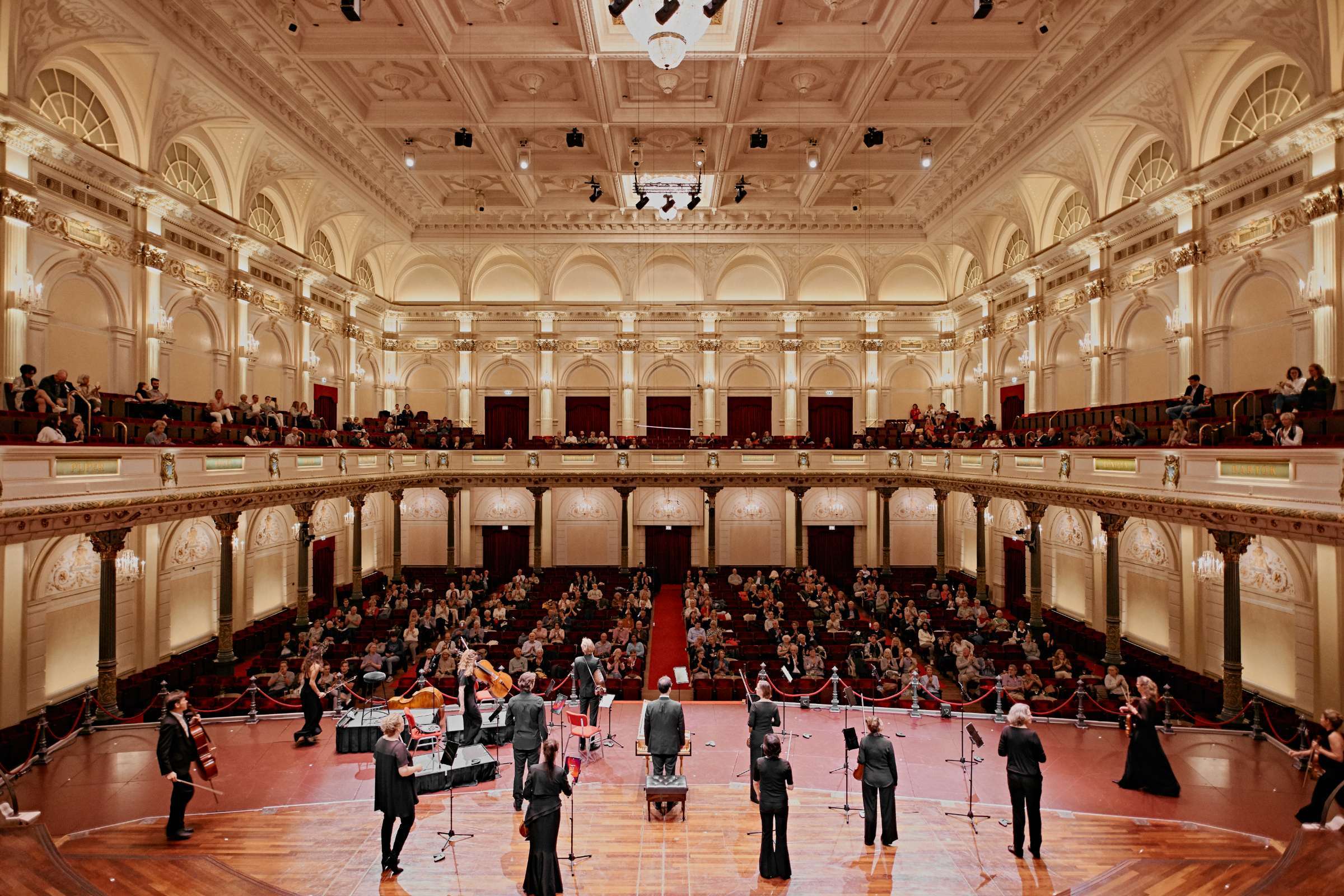 Amsterdam Sinfonietta at the Concertgebouw &copy; Milagro Elstak