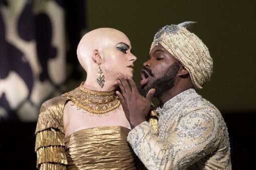 Jacquelyn Stucker (Azema) and Lawrence Brownlee (Idreno) in <i>Semiramide</i> &copy; ROH | Bill Cooper