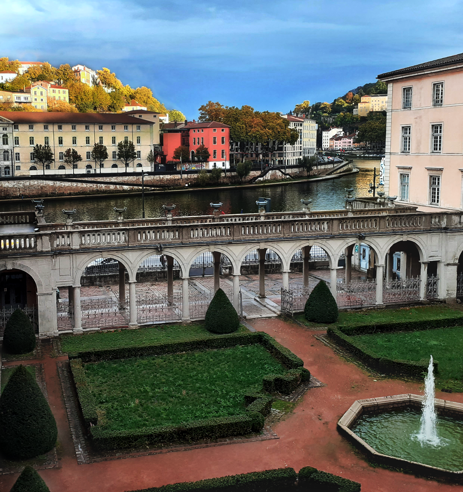 Vue depuis une salle du CNSM de Lyon &copy; Pierre Liscia