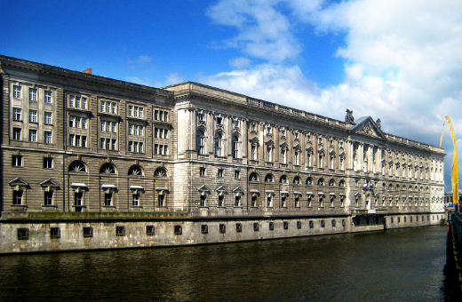 La Hochschule Hanns Eisler &agrave; Berlin. Avertissement : c'est un v&eacute;ritable labyrinthe... &copy; Beek100 / licensed with CC BY-SA 3.0 &ndash; https://creativecommons.org/licenses/by-sa/3.0