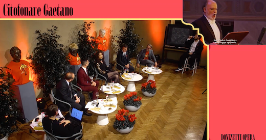 Foyer chat – and drinks – in Bergamo © Donizetti Opera