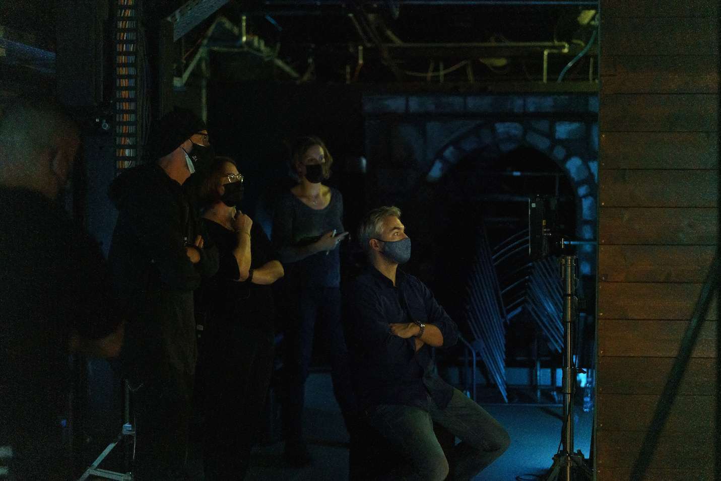 Director Attila Szász and his crew on set © János Posztós | Müpa