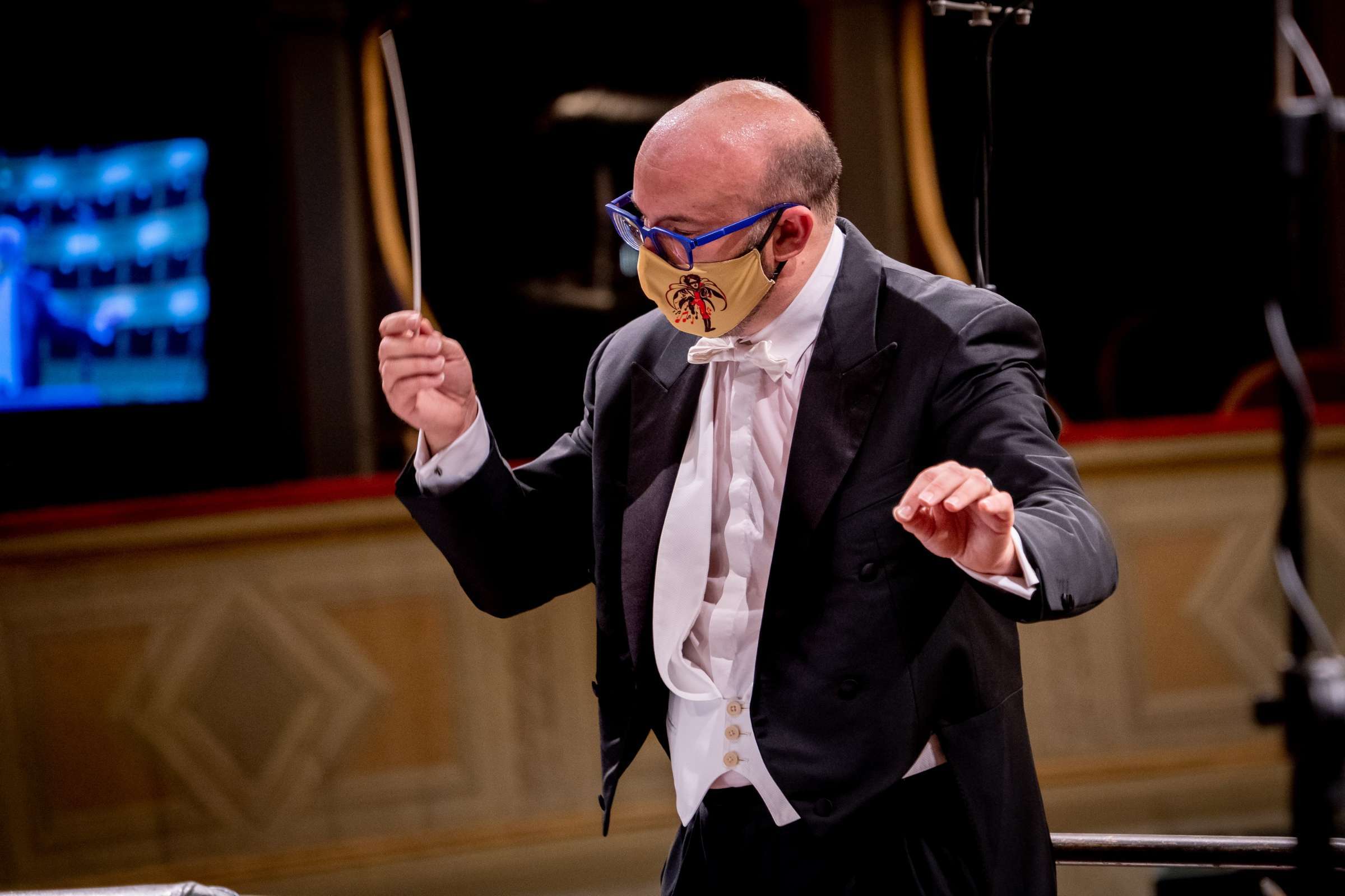 Riccardo Frizza conducts at the 2020 Donizetti Opera Festival © Gianfranco Rota