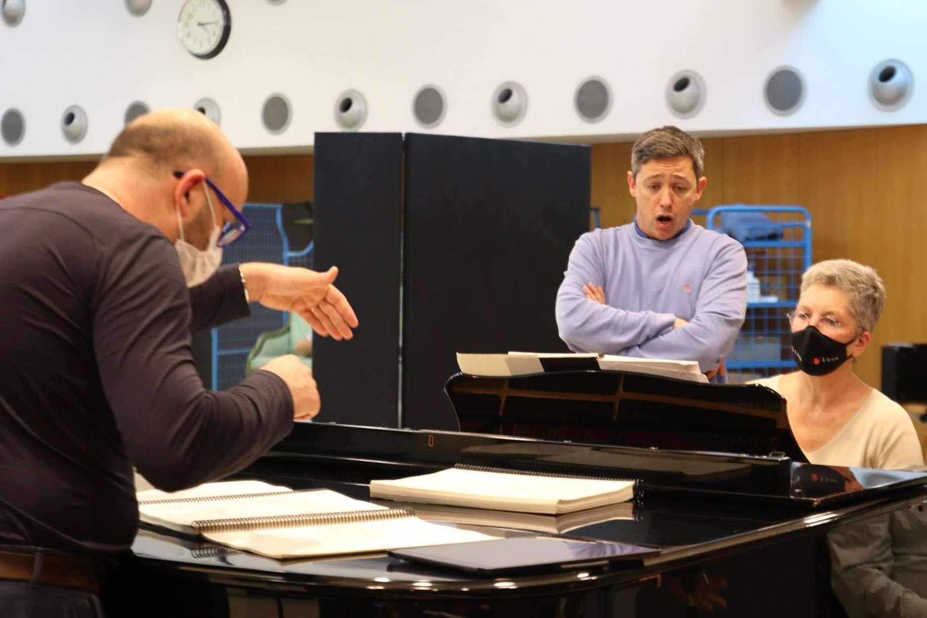 Riccardo Frizza rehearses at the Liceu, Barcelona