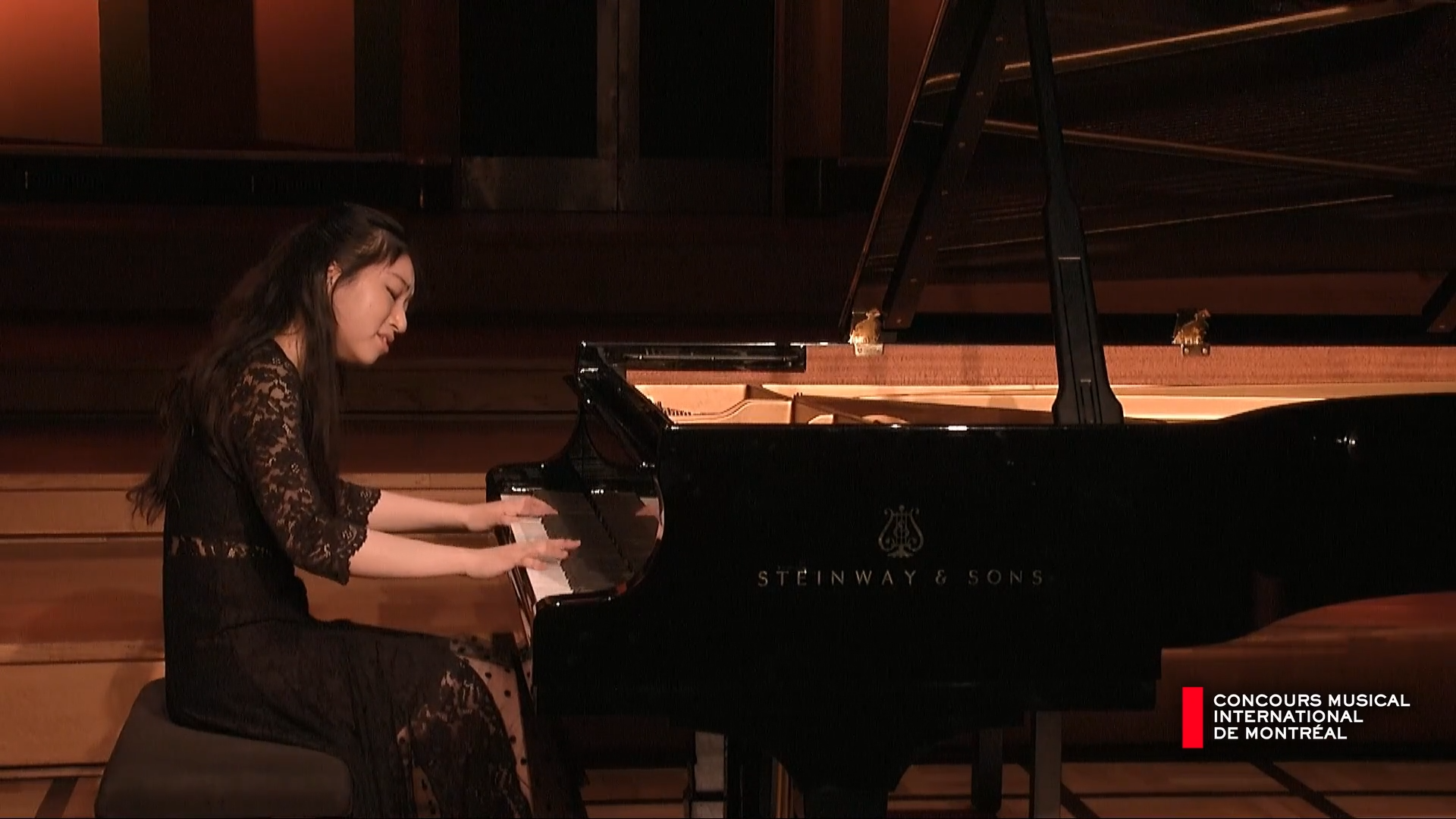 Su Yeon Kim during her winning performance at the Concours musical international de Montréal &copy; Concours musical international de Montréal