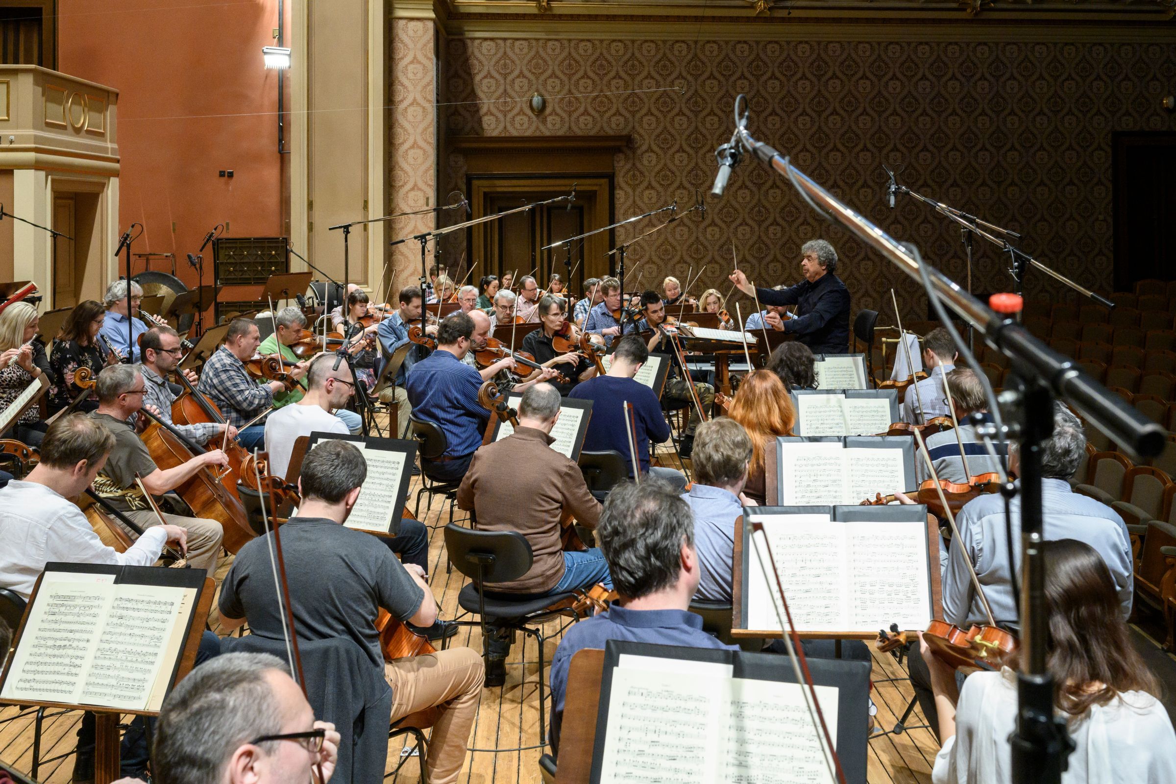 Semyon Bychkov and the Czech Philharmonic recording Tchaikovsky &copy; Petra Hajska