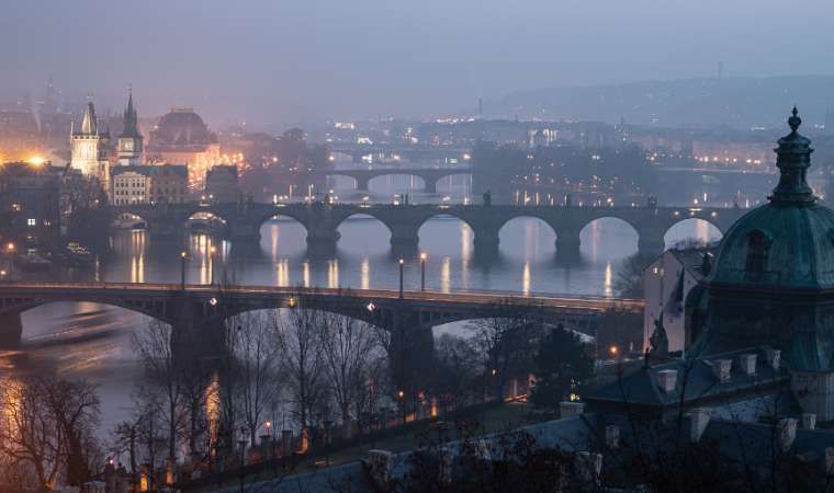 Ponts sur la Moldau, depuis le parc Letn&aacute; &copy; David Karlin