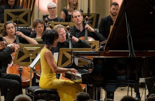 Yuja Wang and the Mahler Chamber Orchestra © Andrei Gîndac