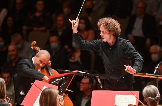 Santtu-Matias Rouvali conducts the Philharmonia © Mark Allan