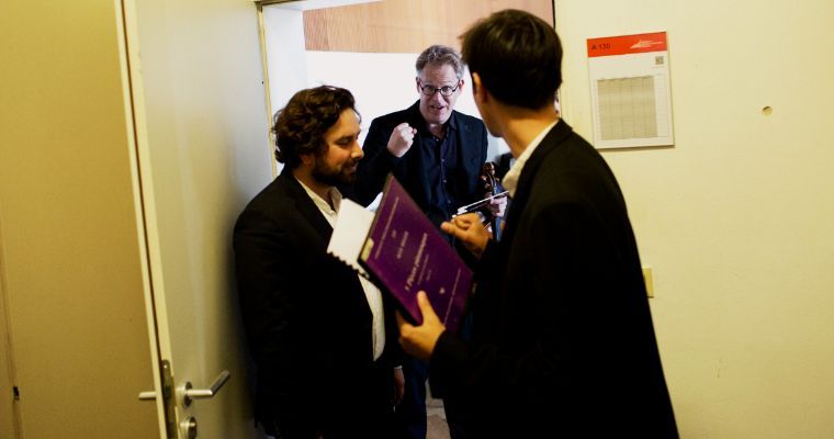 ARD Competition semi final: pep talk from Munich Chamber Orchestra's concertmaster Daniel Giglberger &copy; Daniel Delang