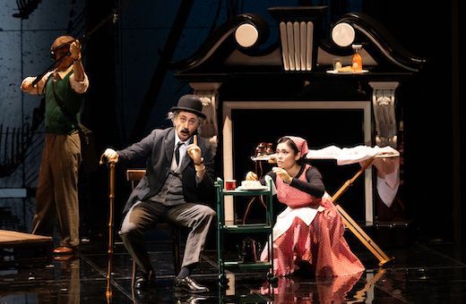 Alessandro Corbelli (Don Magnifico) and Aya Wakizono (Angelina) © Masahiko Terashi | New National Theatre, Tokyo