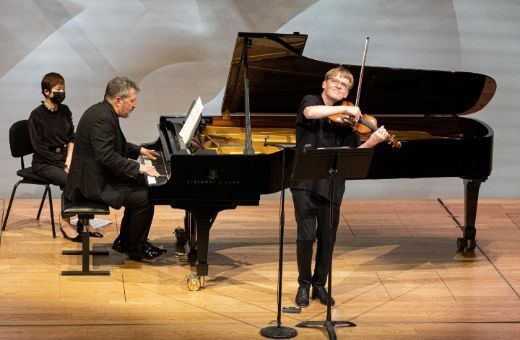 Thomas Adès et Pekka Kuusisto © Fondation Louis Vuitton / Gaël Cornier