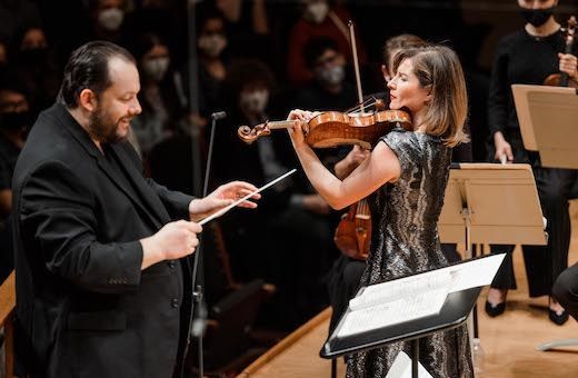 Andris Nelsons and Lisa Batiashvili &copy; Aram Boghosian