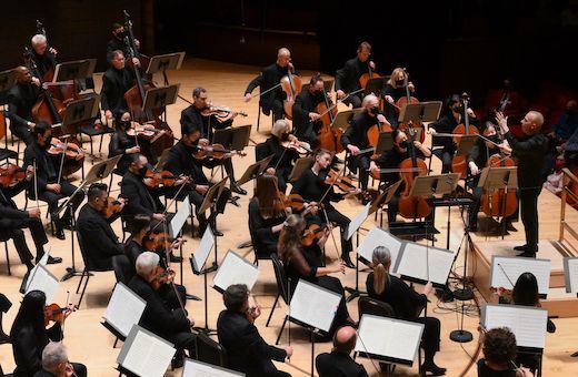 Yannick Nézet-Séguin conducts The Philadelphia Orchestra &copy; Pete Checchia