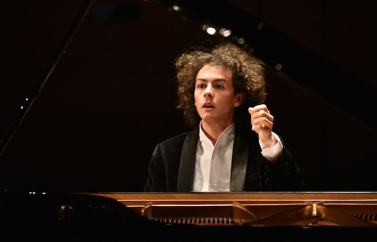 Can Çakmur, pianist &copy; HIPIC