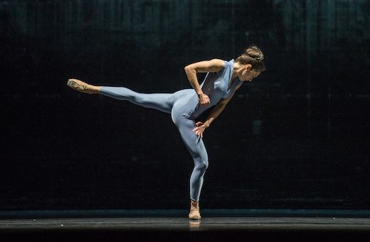 Romany Pajdak in Robert Cohan's <i>Afternoon Conversations with Dancers</i> © Pierre Tappon