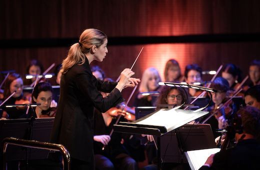 Karina Canellakis conducts the LPO &copy; Benjamin Ealovega