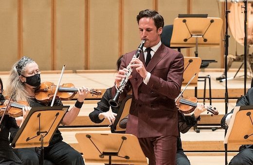Andreas Ottensamer and the Singapore Symphony Orchestra &copy; Singapore Symphony Orchestra | Jack Yam