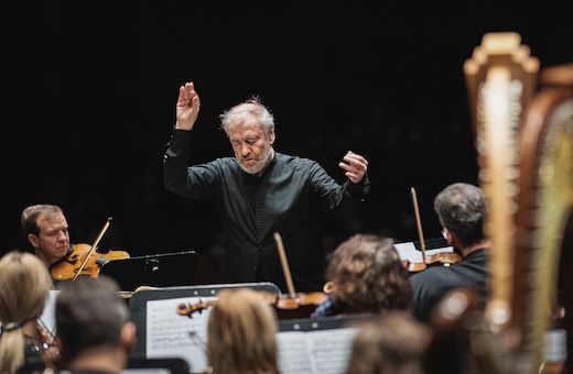 Valery Gergiev conducts the Mariinsky Theatre Orchestra © Michele Monasta