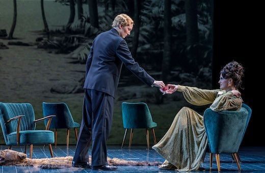 Mari Askvik (Bradamante) and Máire Flavin (Alcina) © James Glossop
