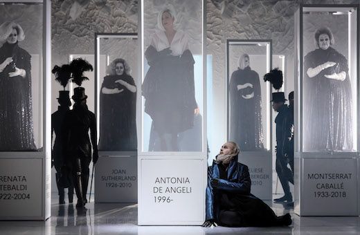 Judith Spießer (Antonia) und Sava Vemić (Crespel) &copy; Marie-Laure Briane