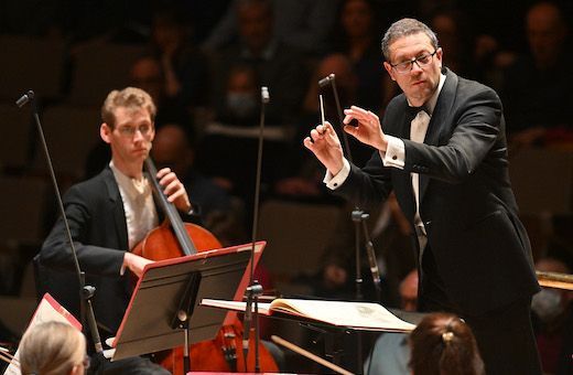 John Wilson conducts the Philharmonia © Mark Allan