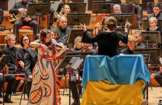 Patricia Kopatchinskaja, Mirga Gražinytė-Tyla and the CBSO &copy; Hannah Fathers