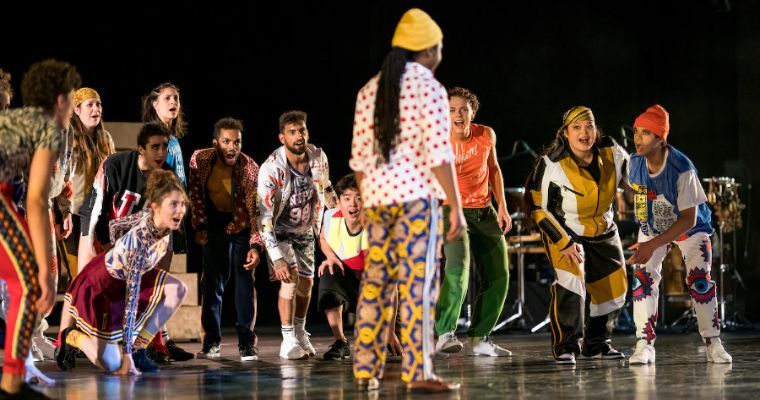 Elenora Hu (second from right) and cast of <i>How Anansi freed the stories of the world</i> &copy; Michel Schnater