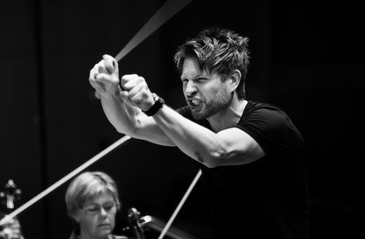 Krzysztof Urbański bei den Proben für das Konzert © Andreas Herzau