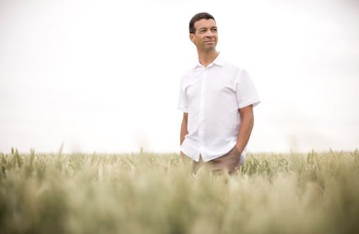 Roderick Williams &copy; Benjamin Ealovega